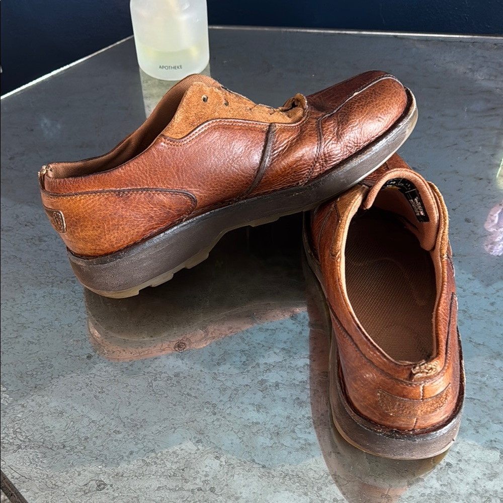 Brown Dr. Martens - Picture 2 of 5
